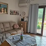 Manu House