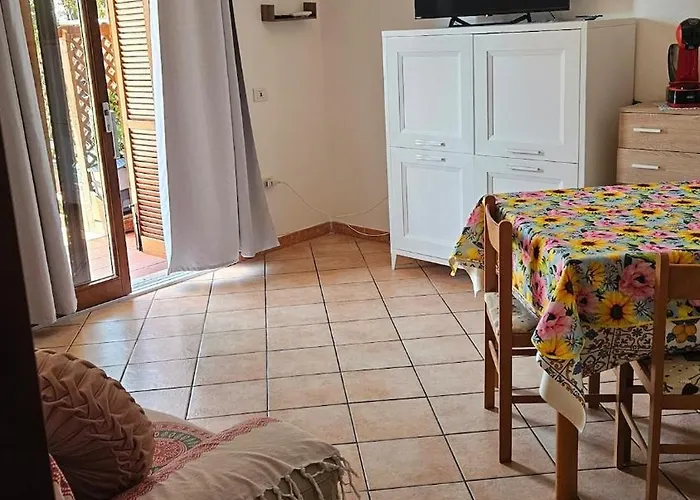 Manu House