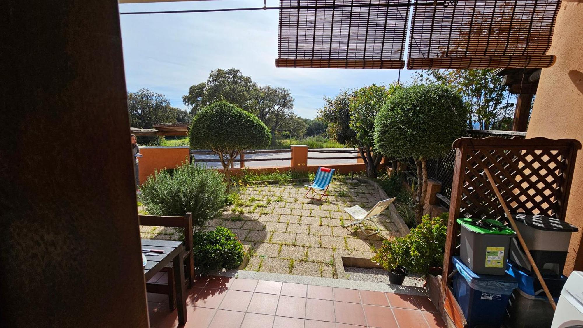 Manu House *